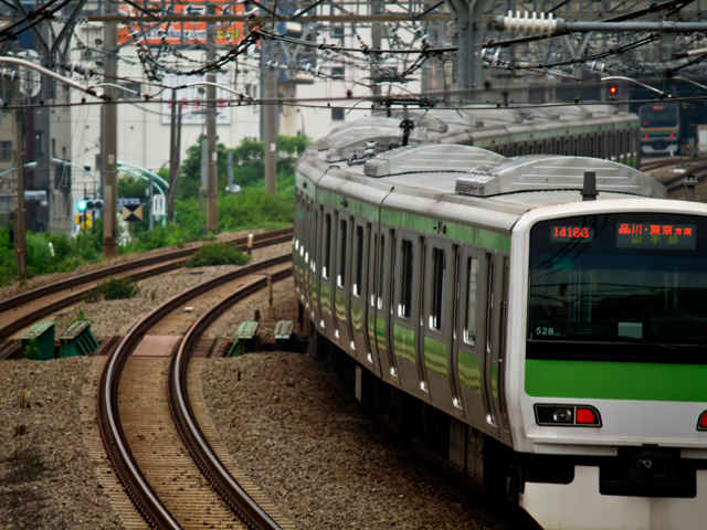 「電車通勤」は「自転車通勤」より健康的！？