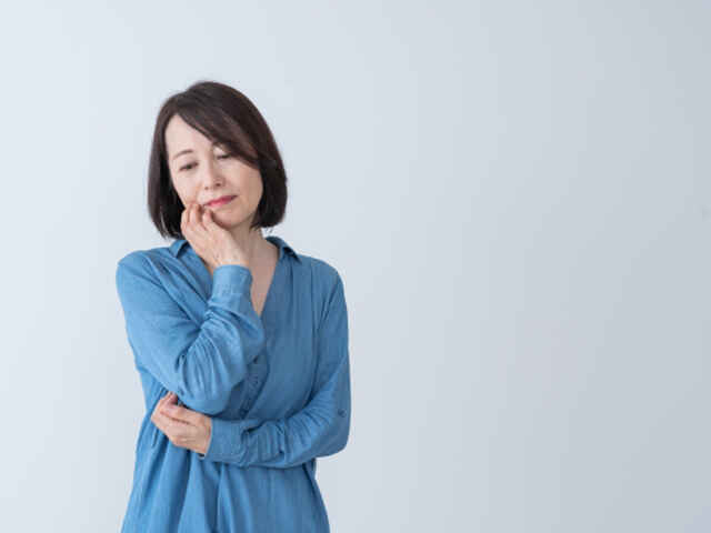 生理痛がひどい人は「更年期症状」も強く出る？！