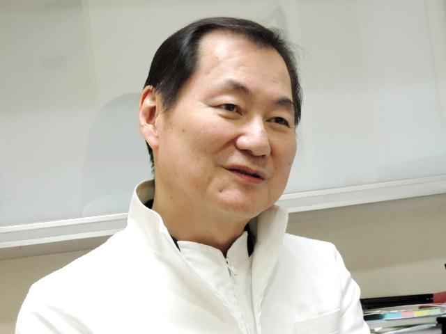 津布久 裕 院長