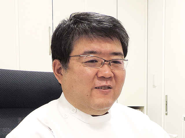 新井 政男 院長